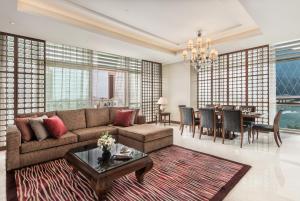 al raha beach hotel