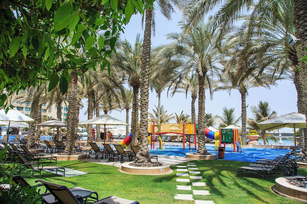 al raha beach hotel