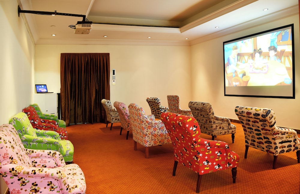 al raha beach hotel