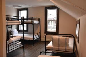 canmore hotel hostel