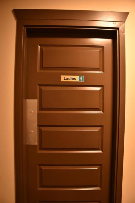 canmore hotel hostel