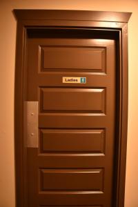 canmore hotel hostel