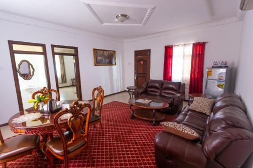 Royal Elmount Hotel,Cape Coast>>Biriwa,3.5 star