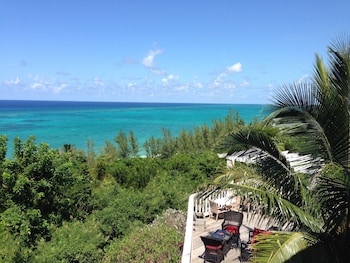 A Stone's Throw Away,Nassau>>Bahamas,4 star