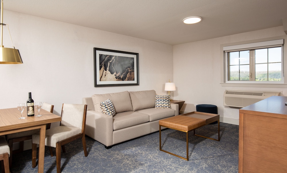 pomeroy hotel fort mcmurray