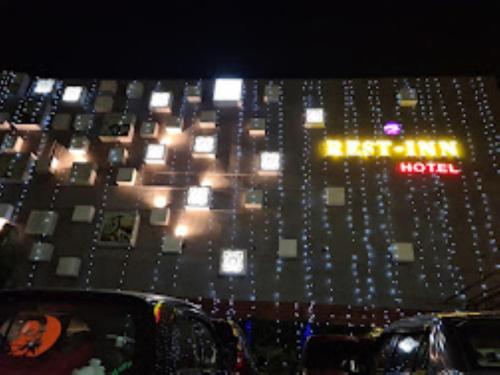 rest inn hotel