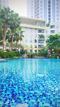 the mansion at dukuh golf kemayoran apartment