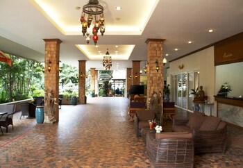 Sailom Hotel Hua Hin,29 Petchkasem Road,3 star