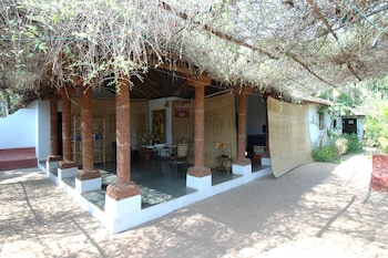 hotel laguna anjuna goa