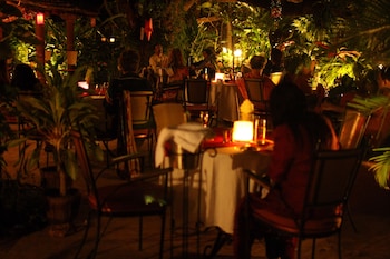 hotel laguna anjuna goa