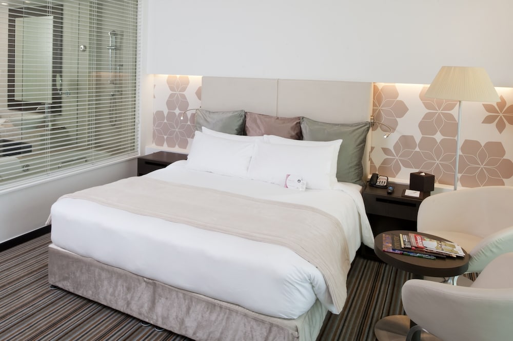 crowne plaza abu dhabi yas island by ihg