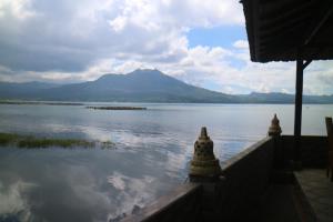 batur green lake