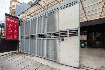 reddoorz plus kemayoran