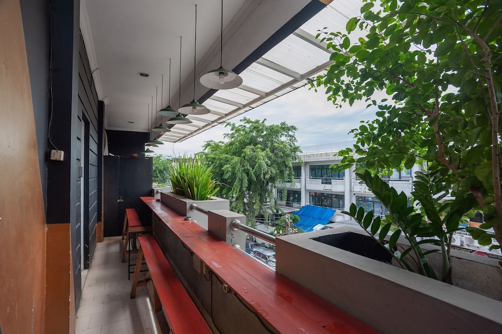 reddoorz plus kemayoran