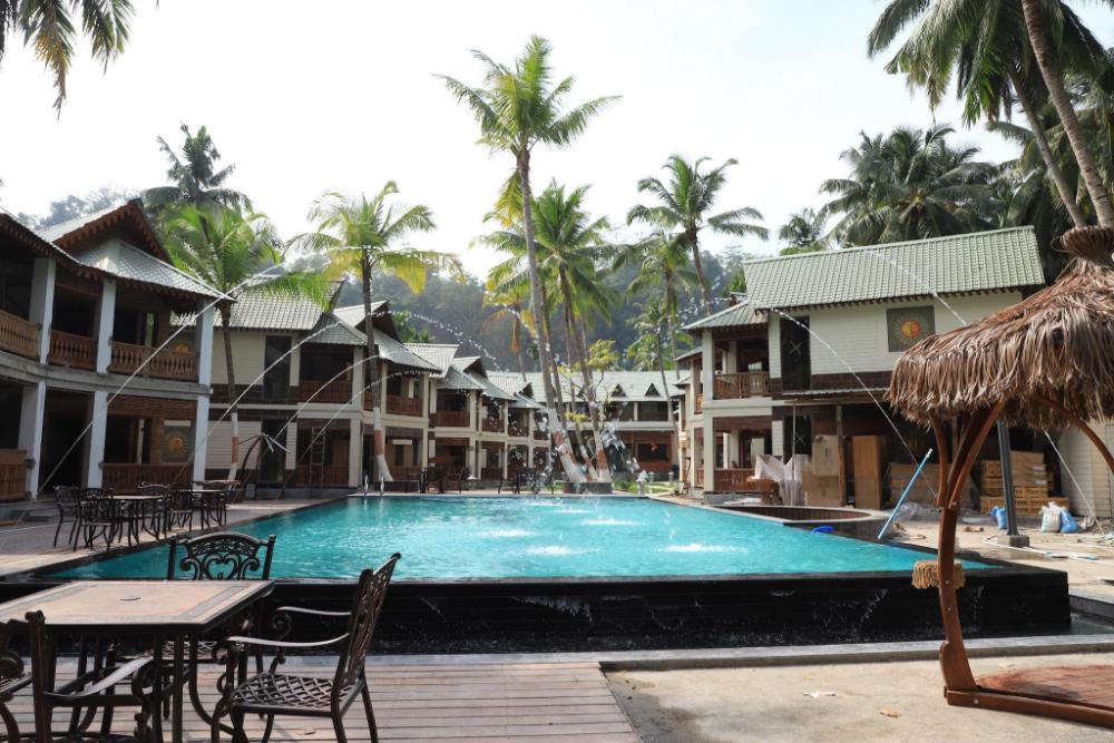 sandyy wavess beach resort