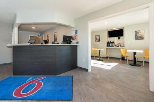 motel 6 saanichton bc victoria airport