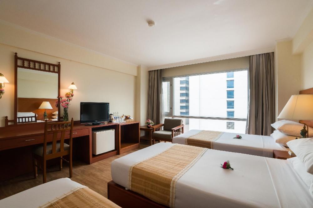 bangkok palace hotel