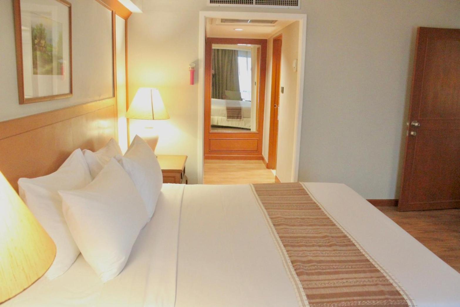 bangkok palace hotel