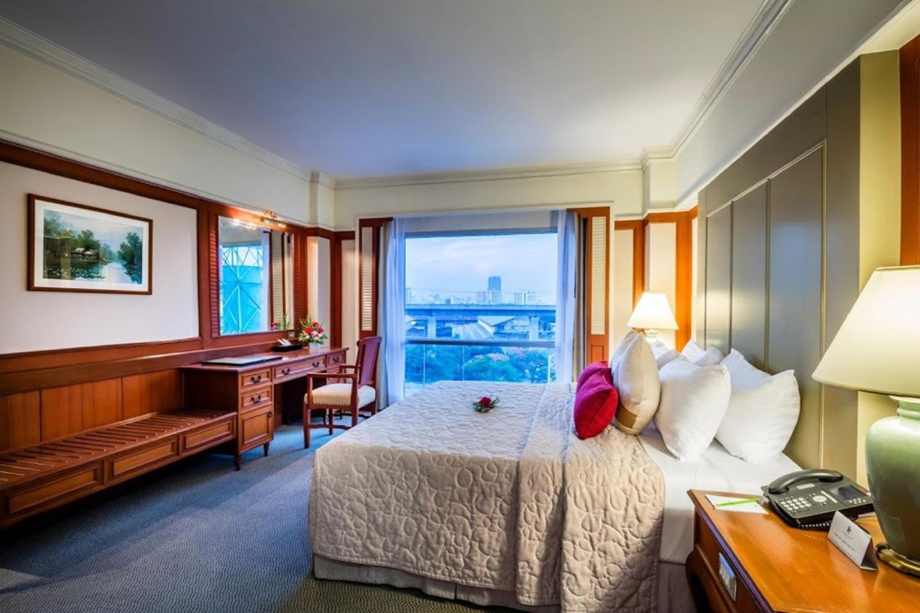 bangkok palace hotel