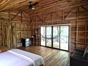 finca amistad cacao lodge