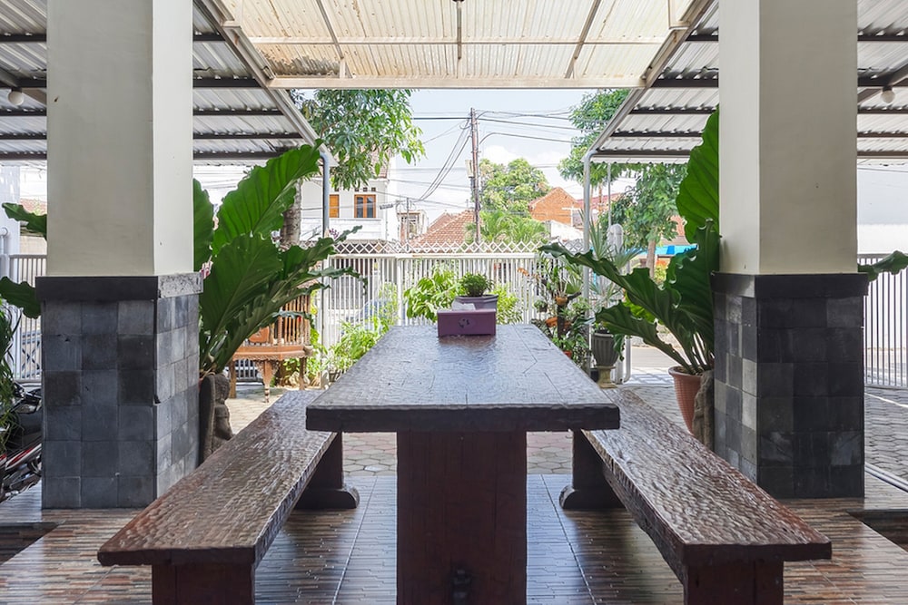 reddoorz near batik tulis celaket 2