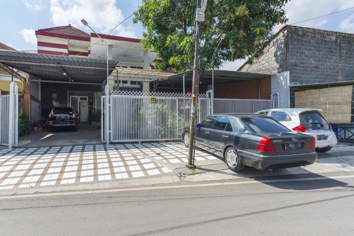 reddoorz near batik tulis celaket 2