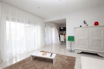 basic mansion mandalina
