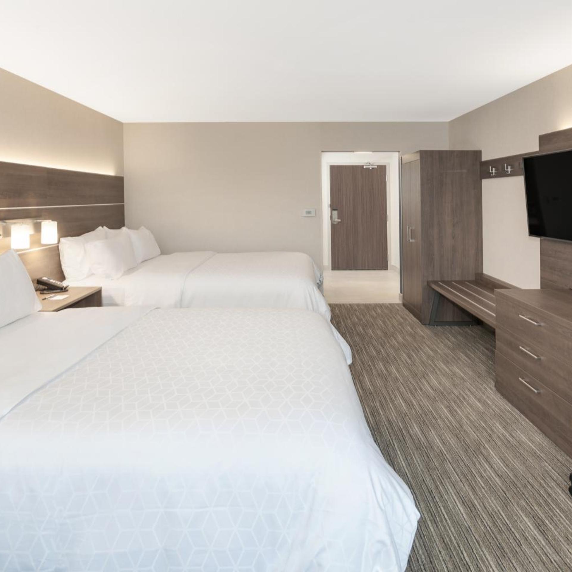 holiday inn express and suites ottawa downtown east