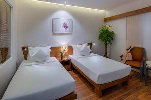 silverland min hotel