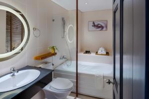 silverland min hotel