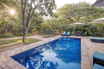 mbano manor hotel victoria falls by mantis