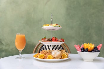 mbano manor hotel victoria falls by mantis