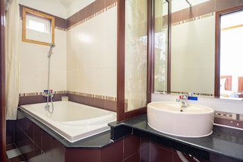 duc vuong saigon hotel bui vien