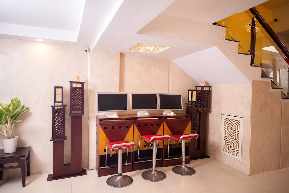 duc vuong saigon hotel bui vien