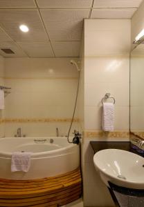 aquari hotel
