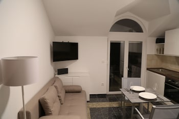 mk apartments nin