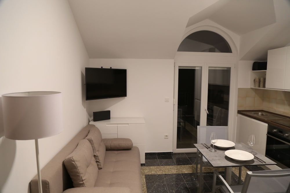 mk apartments nin