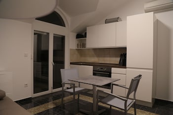 mk apartments nin