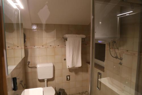 mk apartments nin