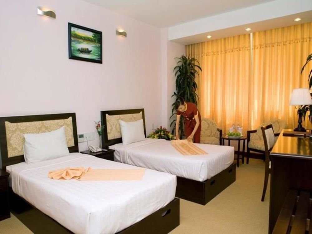 dong kinh hotel