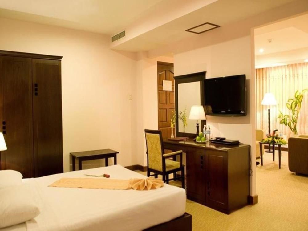 dong kinh hotel