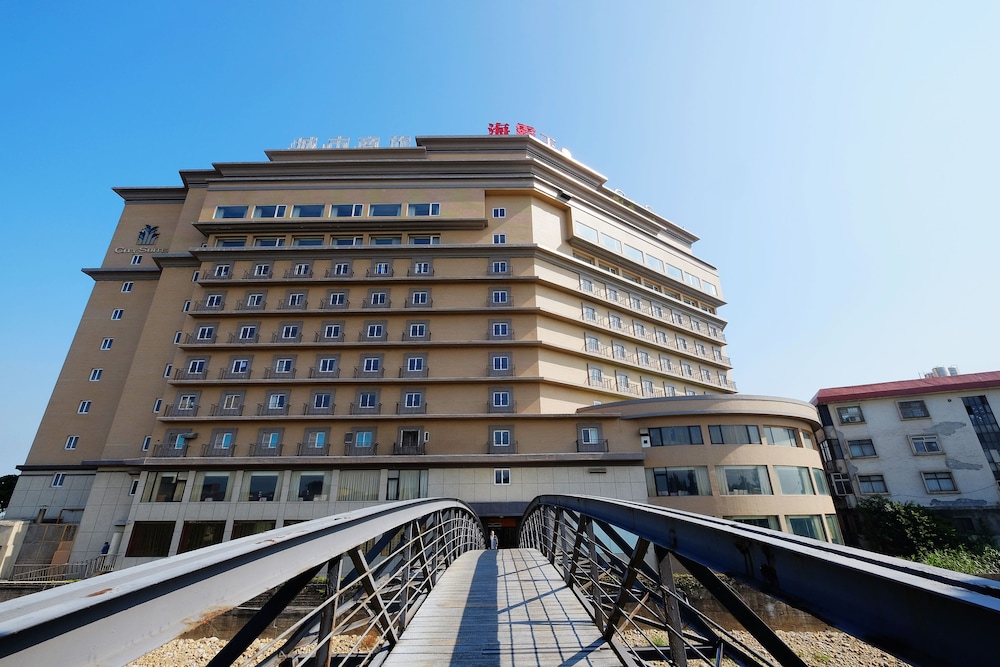 city suites gateway