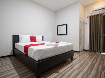 reddoorz plus near banyuwangi airport