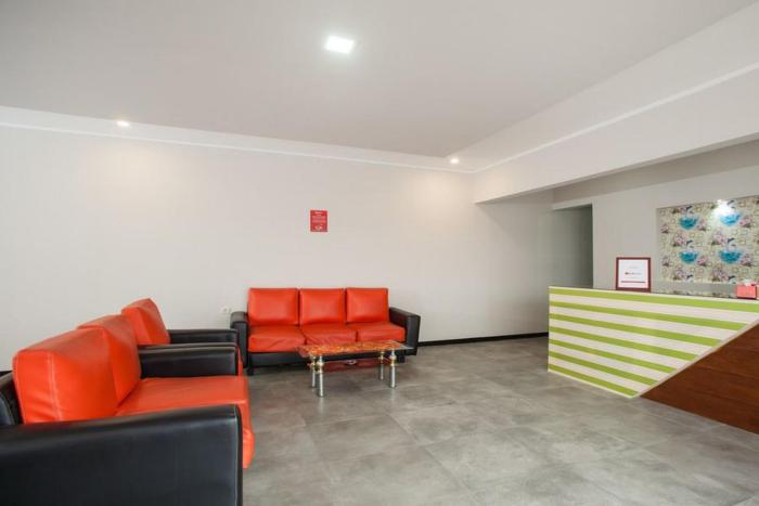 reddoorz plus near banyuwangi airport