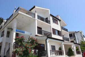 Guest House San Antonio,Gradac>>Bacina,3.5 star