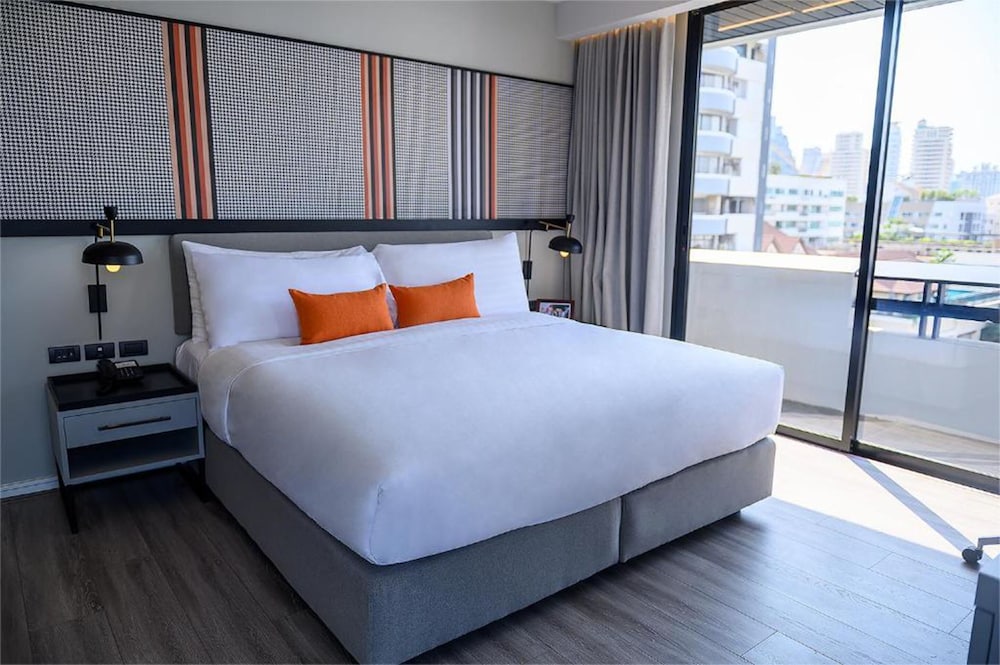 oakwood residence sukhumvit thonglor bangkok