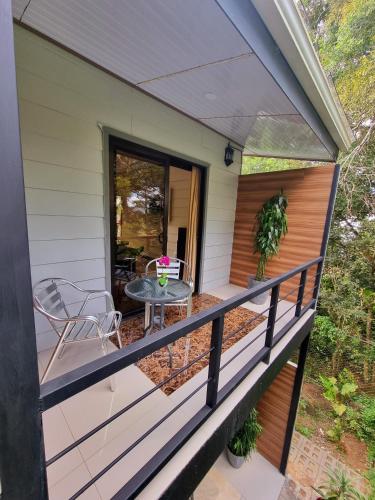 suites and villas calathea