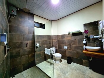 suites and villas calathea