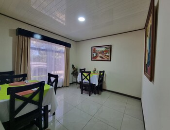 suites and villas calathea