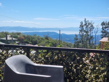 suites and villas calathea